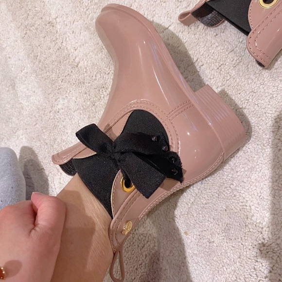 rain shoes - Picture 2 of 4